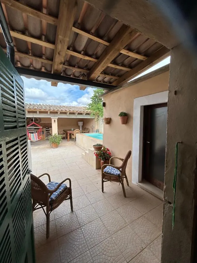 Casa Padrina Burballa María de la Salud